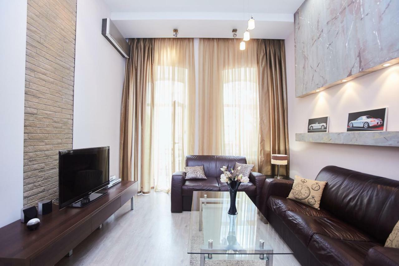 Langery Residence Central Apartments Odessza Kültér fotó